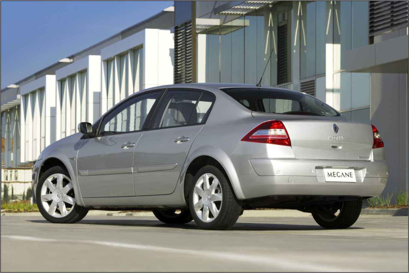 Renault Megane - Atlas Car Rental